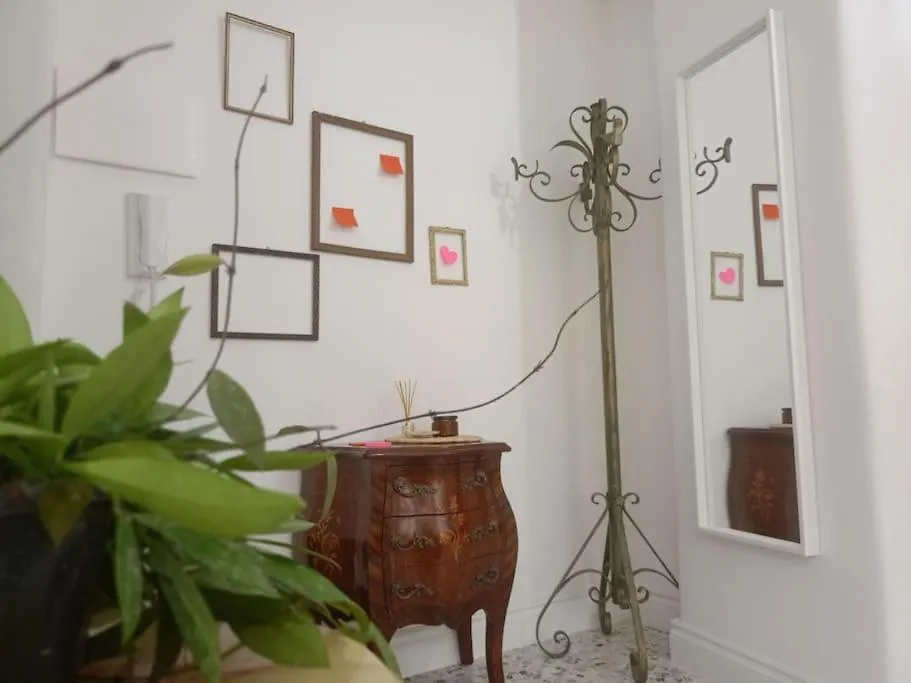 La Casa Di Madhu Apartment Catania